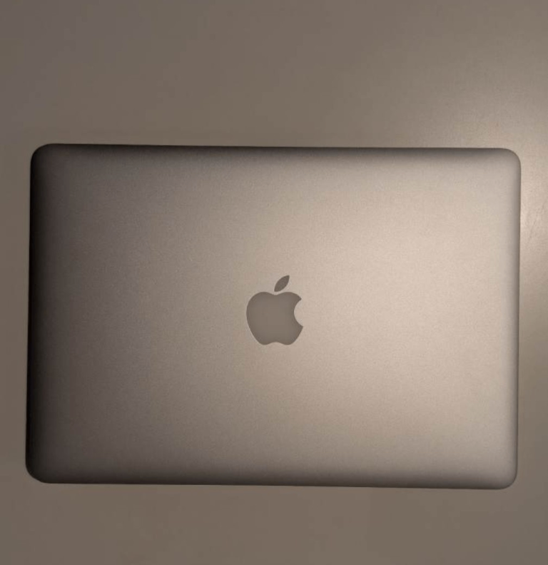 Macbook Air 13inch (Mid 2013) 128gb | Apple 