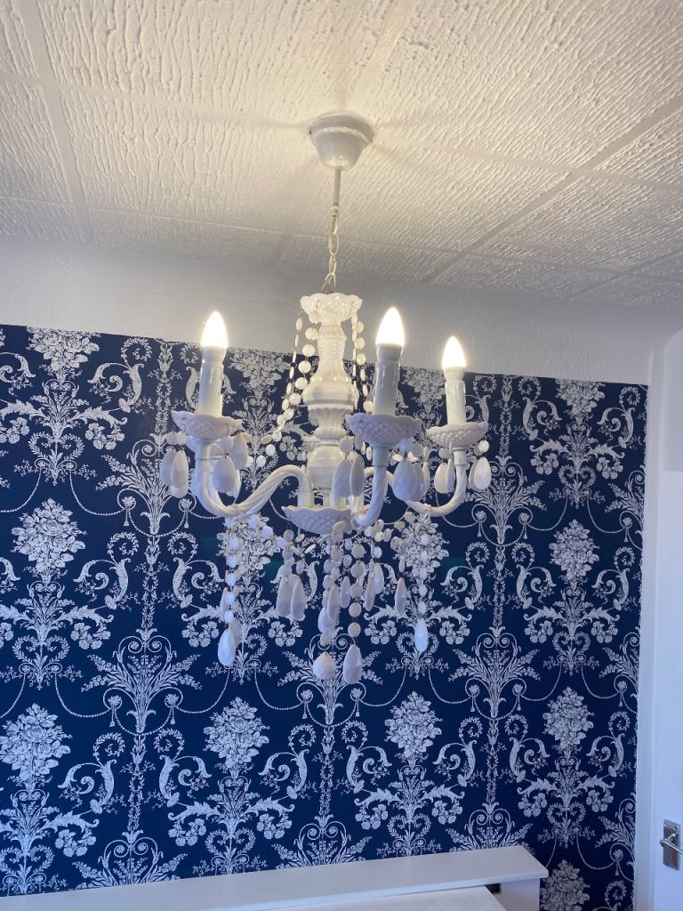 2x White 5 lamp chandelier light