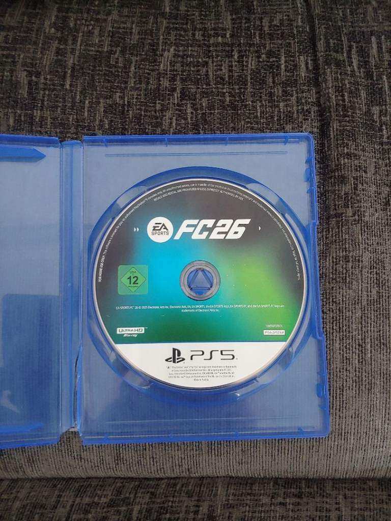 PS5 FC26 game disc in mint condition