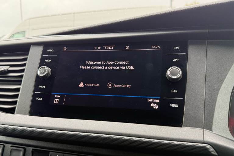 2024 Volkswagen Transporter 2.0 TDI 110 Highline Van Van Manual