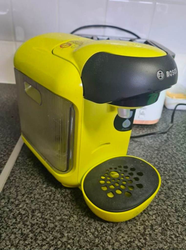 Bosch Tassimo Coffee Machine + Pod Storage Rack 