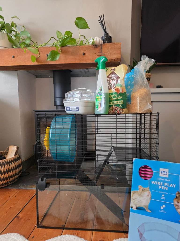 Hamster cage and carrier 