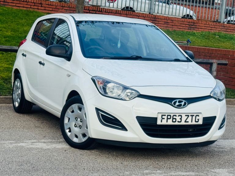 Hyundai, I20, Hatchback, 2013, Manual, 1120 (cc), 5 doors