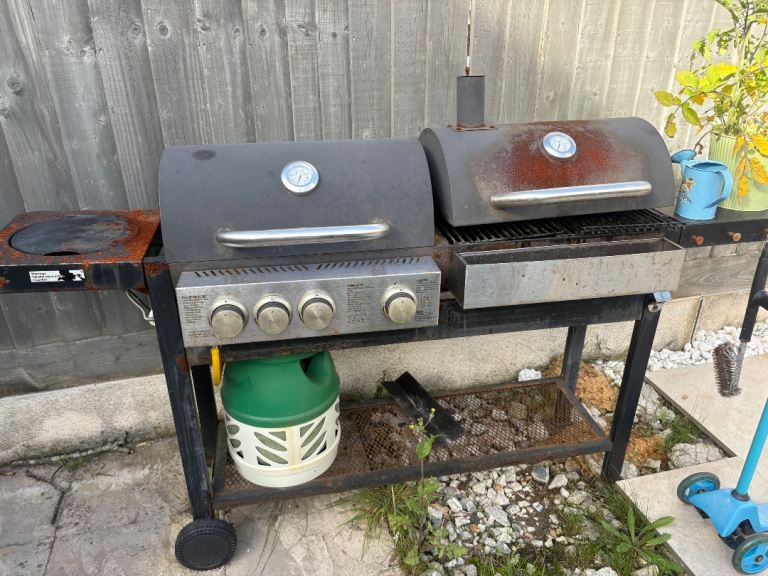 Large Garden BBQ Grill with Gas and Charcoal Sections