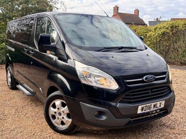 2016 Ford Tourneo Custom 2.0 310 EcoBlue Titanium L2 Euro 6 (s/s) 5dr Minibus Diesel Manual