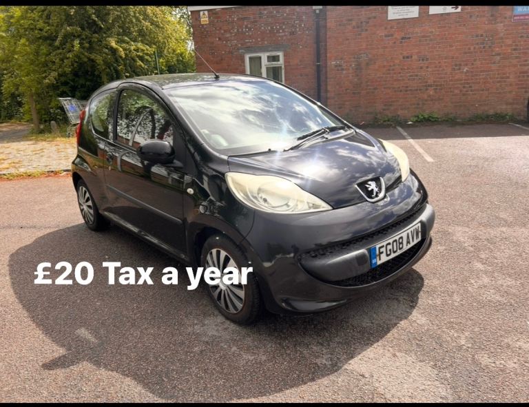 Peugeot 107. 1.0 Petrol £20 Tax a year 