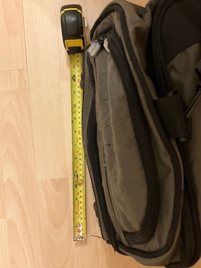 Grey / black hold-all bag with wheels Dunlop