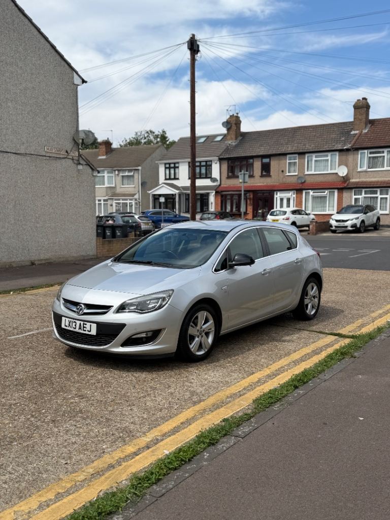 Vauxhall, ASTRA, Hatchback, 2013, Semi-Auto, 1598 (cc), 5 doors