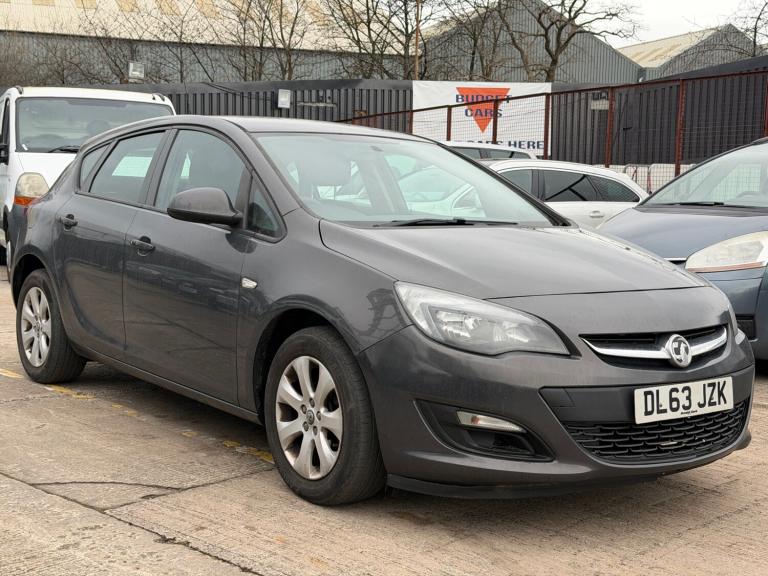 2014 Vauxhall Astra 1.6i 16V Design 5dr HATCHBACK Petrol Manual