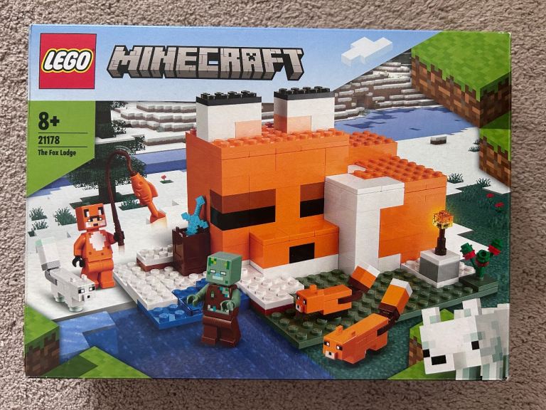LEGO Minecraft The Fox Lodge Set 21178 – Complete Box