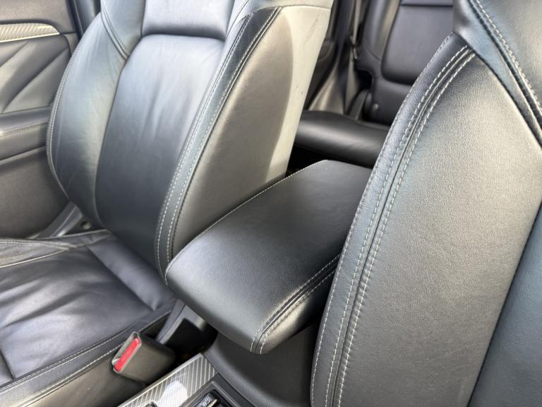 MITSUBISHI OUTLANDER 2.4 h TwinMotor 13.8kWh 4h 2018