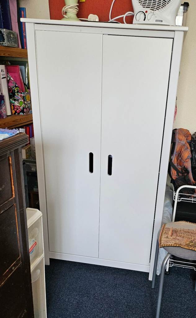 White bedroom wardrobe