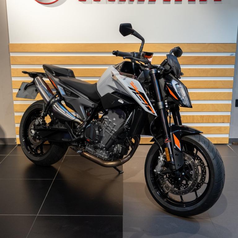 KTM 790 DUKE L 24