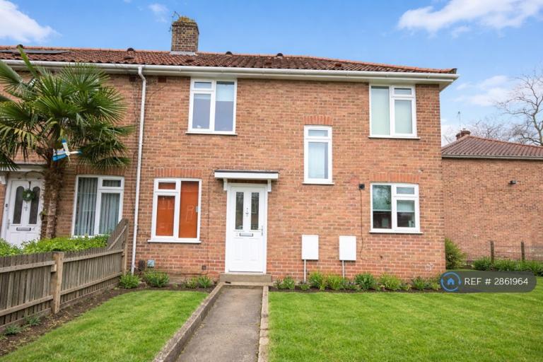1 bedroom in Bixley Close, Norwich, NR5 (#2861964)