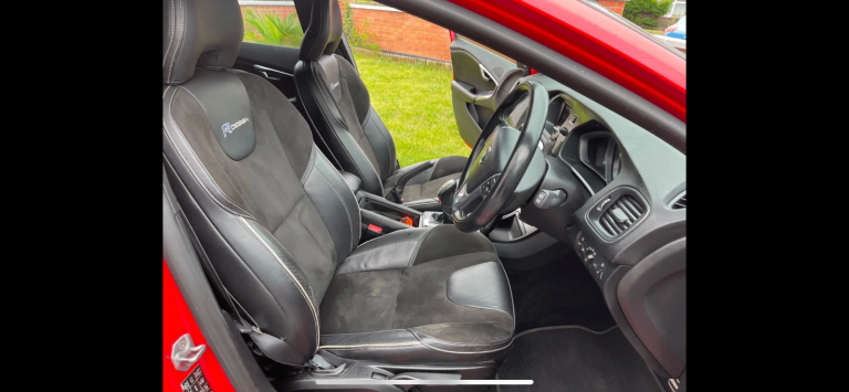 Volvo, V40, Hatchback, 2013, Manual, 1560 (cc), 5 doors