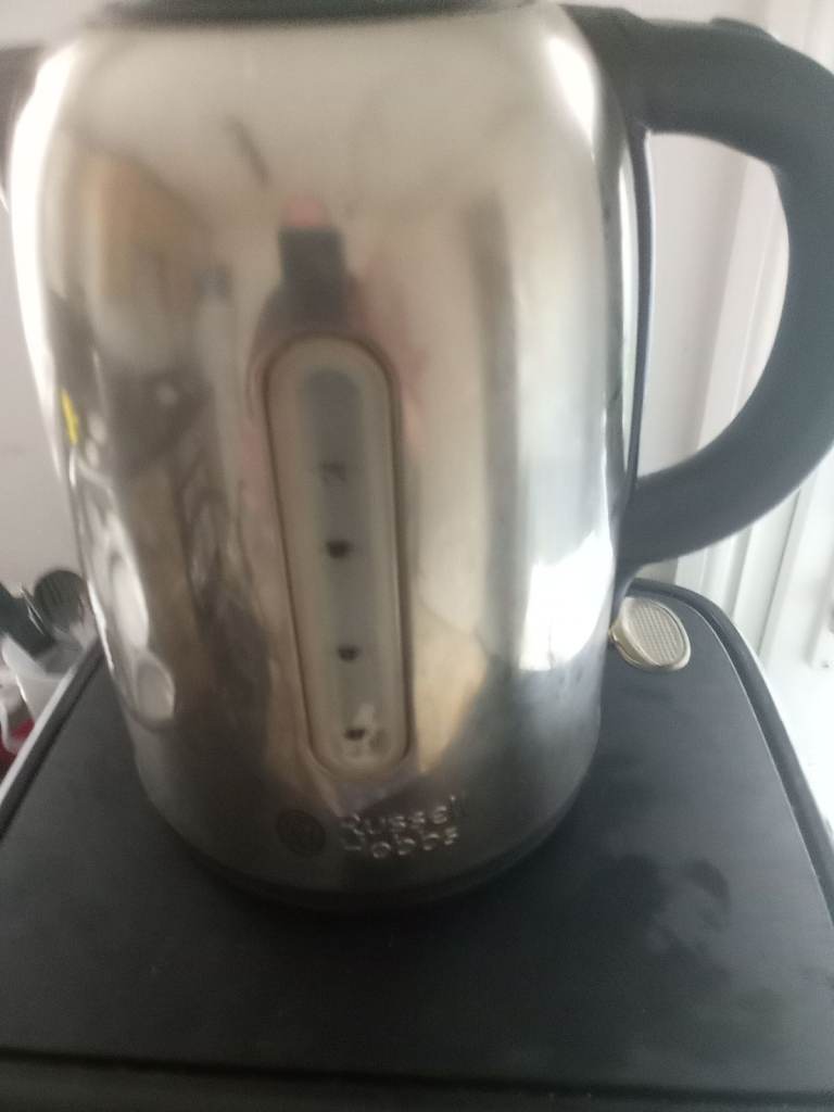 Russell Hobbs Stainless Steel Kettle – Good Condition