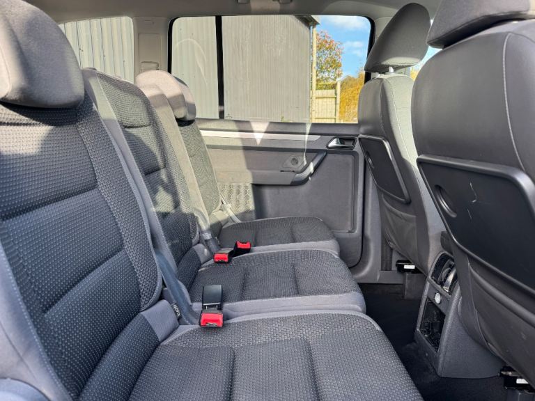 VOLKSWAGEN TOURAN/ 7x SEATER/ FRESH SERVICE & MOT