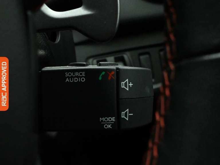 2016 Renault Clio 1.6 TCe Renaultsport Nav Lux Hatchback 5dr Petrol Auto Euro 6 (200 ps) Hatchbac...