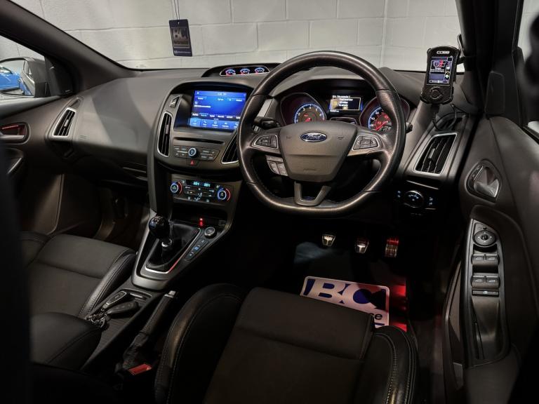 FORD FOCUS 2.3 T EcoBoost RS Grey Manual Petrol 2016