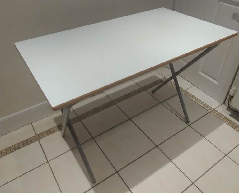 White Folding Desk / Space-Saving Study Table 100x60cm