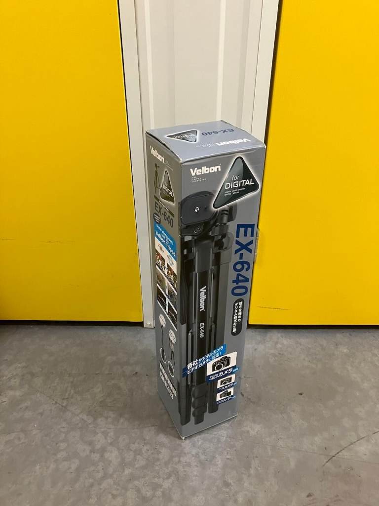 Velbon EX-640 Tripod - Great Condition