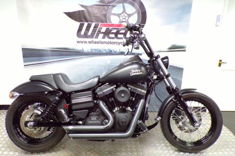 2015 HARLEY DAVIDSON STREET BOB 1690cc