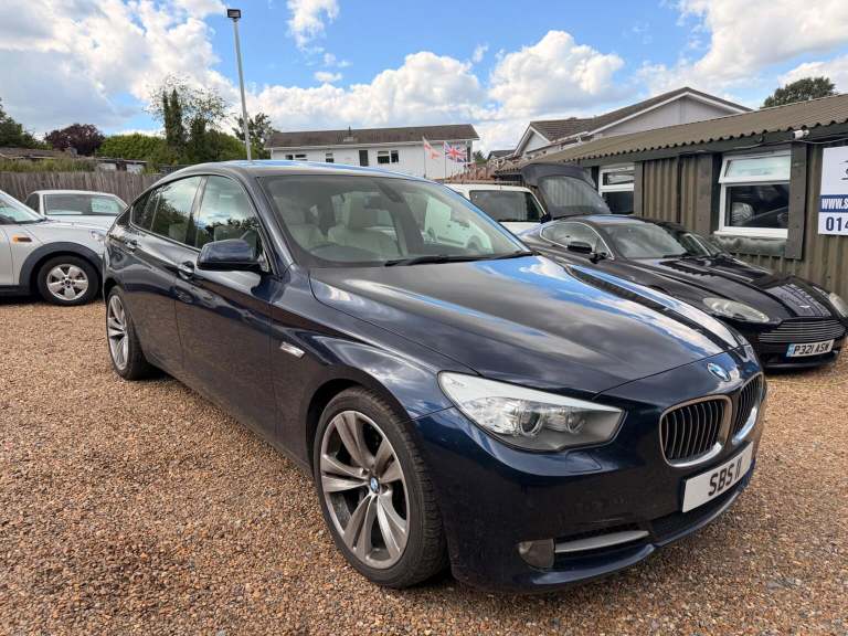BMW 5 SERIES GRAN TURISMO 3.0 530d SE GT Steptronic Euro 5 5dr (blue) 2011