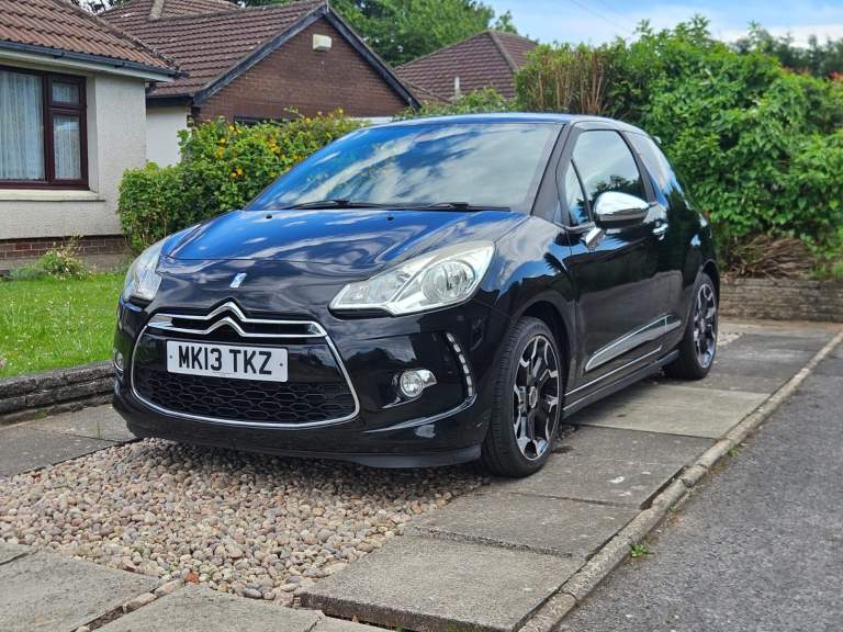Citroen, DS3, Hatchback, 2013, Manual, 1560 (cc), 3 doors