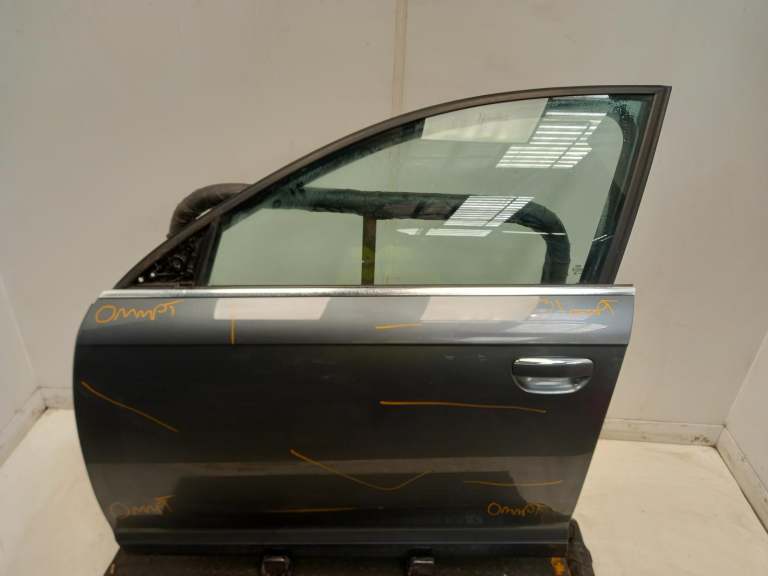 Audi A6 Left Front Door N/S 2004-2012 Z7s 5 Door Estate