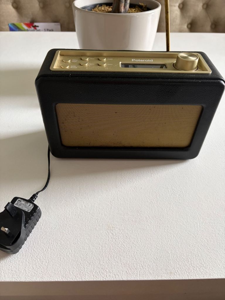Polaroid Radio