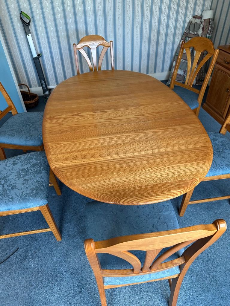 Dining room table and six chairs 