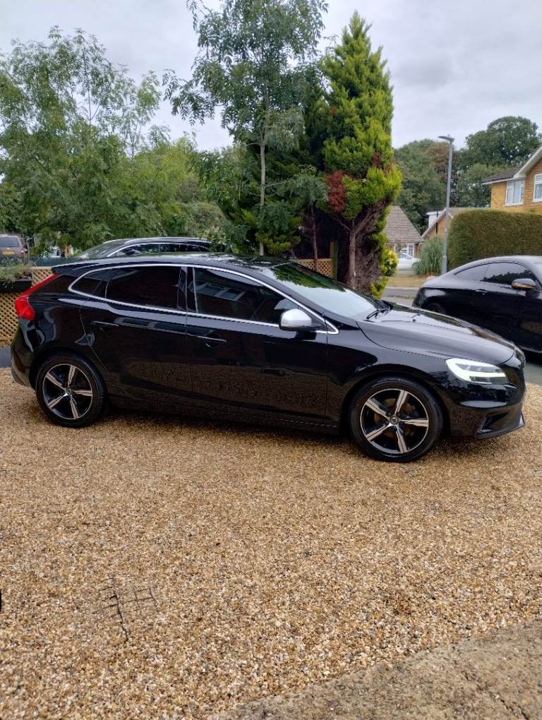 Volvo V40 R design, 2019, petrol, manual 