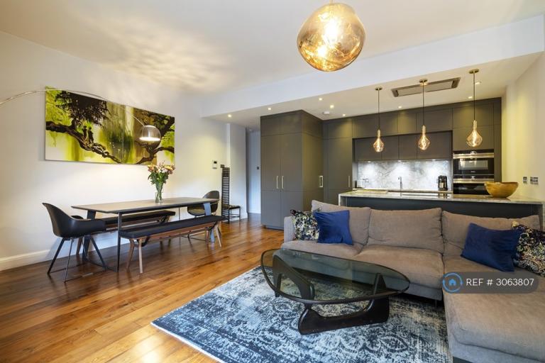2 bedroom flat in Herbal Hill Gardens, London, EC1R (2 bed) (#3063807)