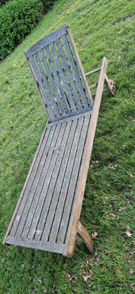 Wooden Garden Sun Lounger with Wheels – Fair Condition