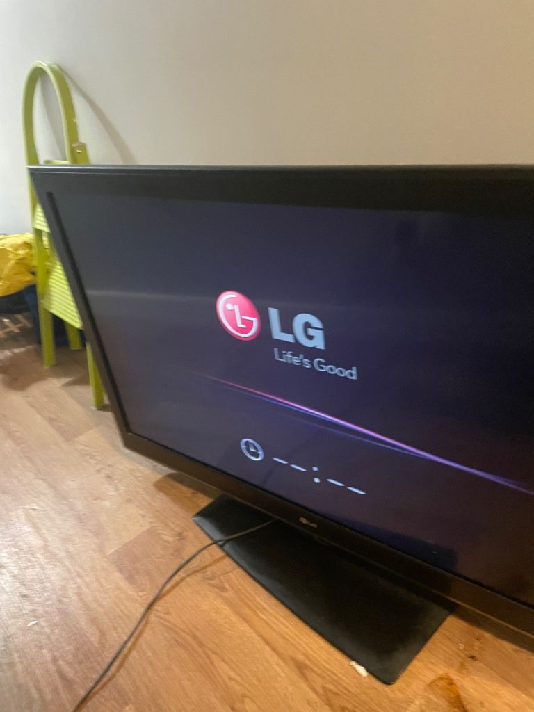 LG 46” tv