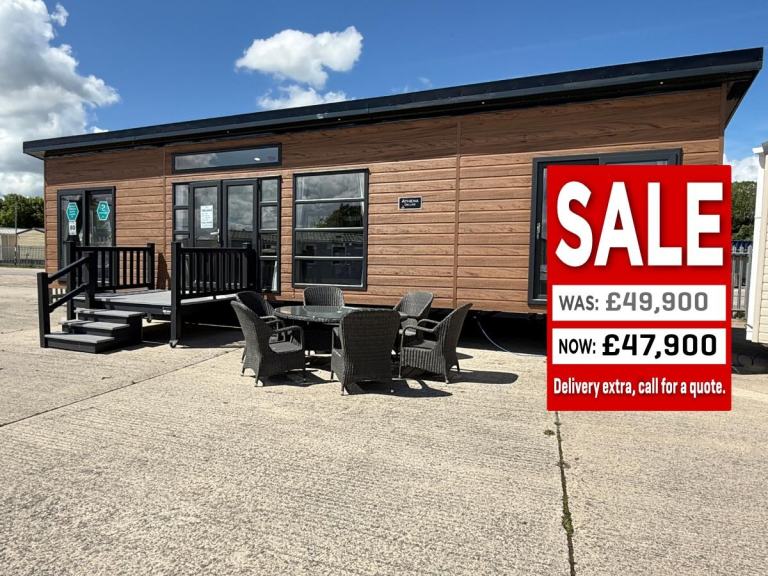 New 2026 41x14ft Centre Lounge Lodge - DG, CH, 2x Shower Ensuites - Offsite Sale