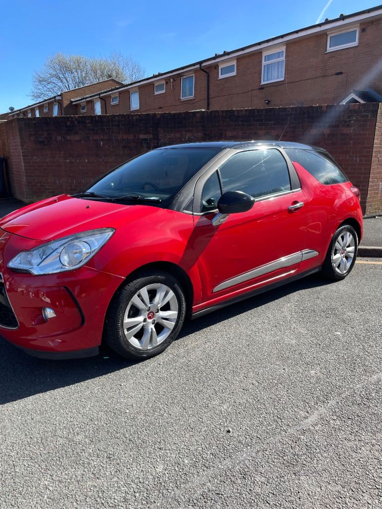 Citroen, DS3, Hatchback, 2013, Manual, 1560 (cc), 3 doors