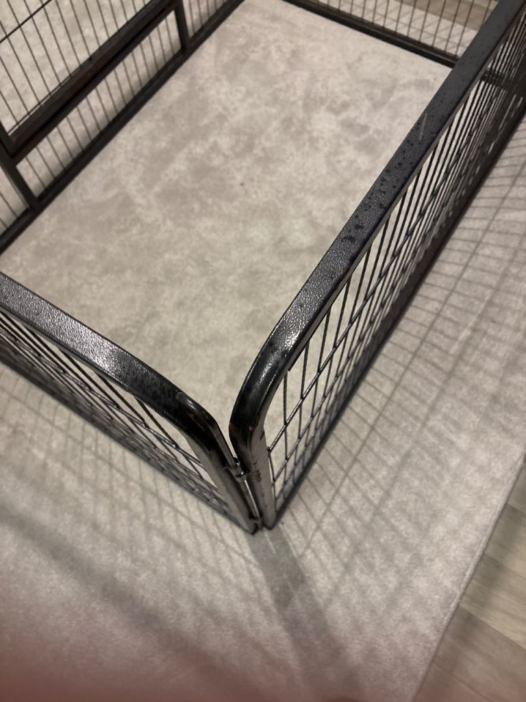 Dog pen- metal 