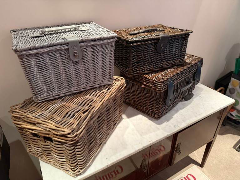 Set of 4 Wicker Hampers – Various Sizes, Good Condition