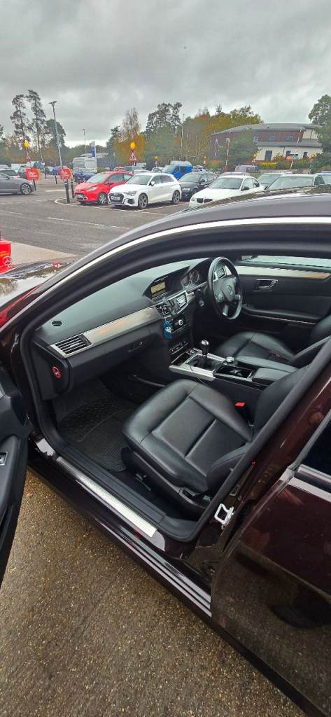 Mercedes-Benz, E CLASS, Saloon, 2010, Manual, 2143 (cc), 4 doors