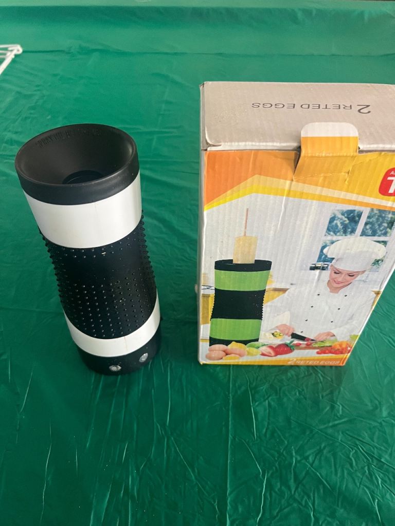 Automatic Egg Roll Maker – Black and White, As Good As New