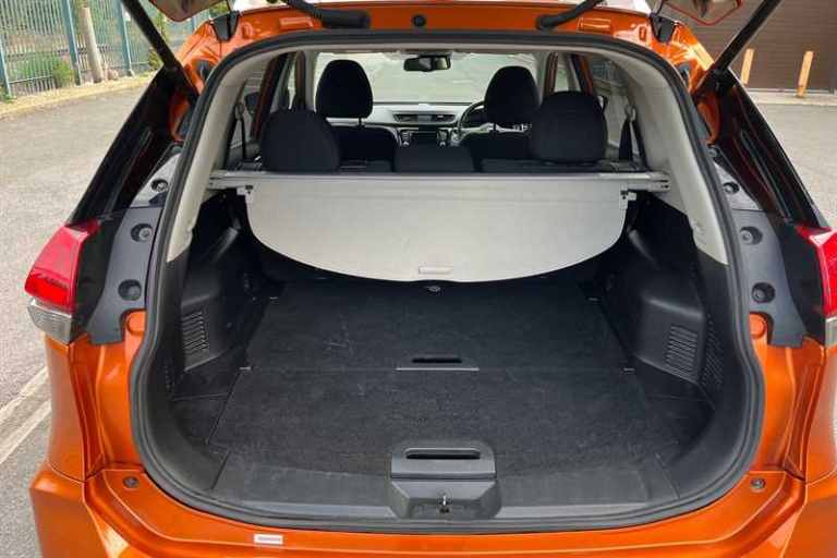 2020 Nissan X-Trail 1.7 dCi N-Connecta 5dr ESTATE DIESEL Manual