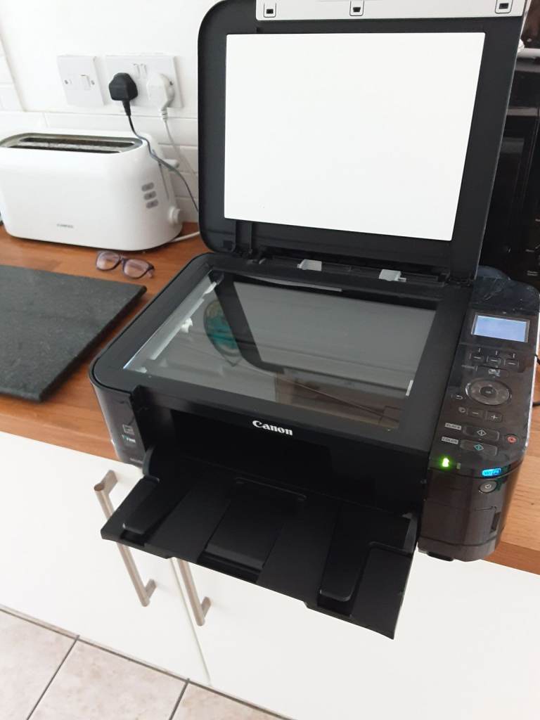 Canon MG5250 InkJet Printer. Copier, Scanner and Wireless