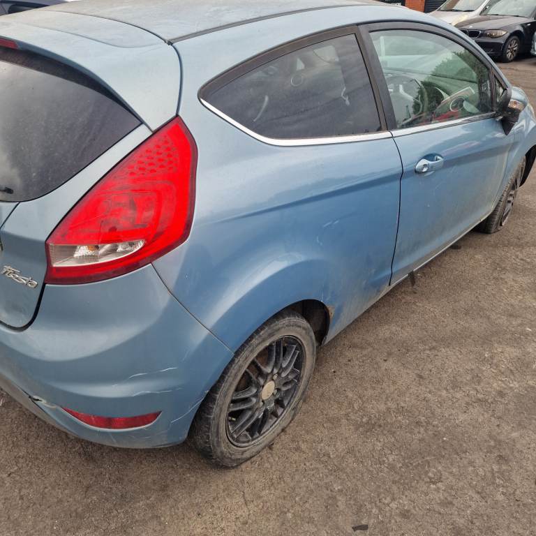 Breaking spare parts Ford fiesta mk7 titanium 