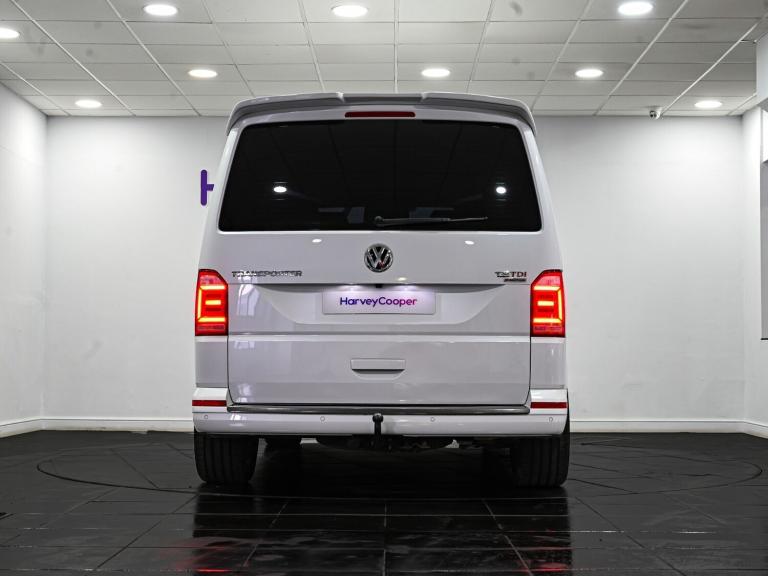 2018 Volkswagen Transporter 2.0 BiTDI BMT 204 Highline Kombi Van 4MOTION DSG WINDOW VAN DIESEL Au...