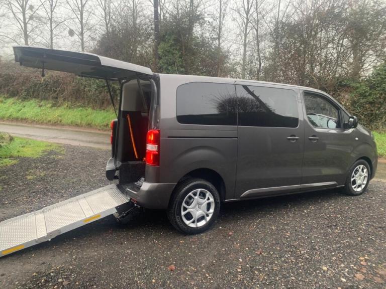  Citroen Space-tourer 2.0 BlueHDi 180 Business M 5dr AUTOMATIC WHEELCHAIR