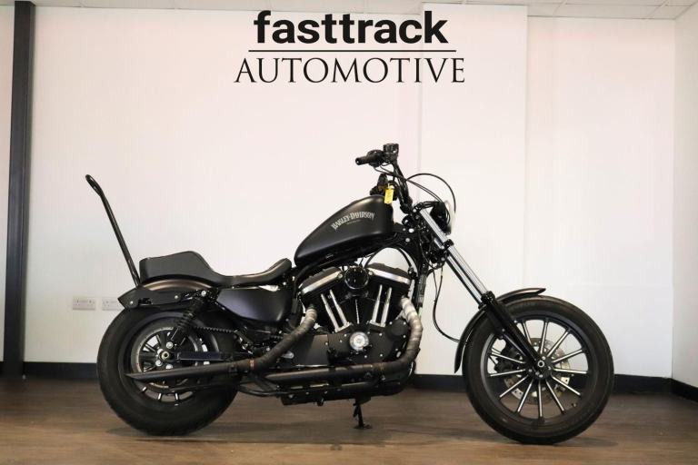 Harley-Davidson XL 883 N IRON 15