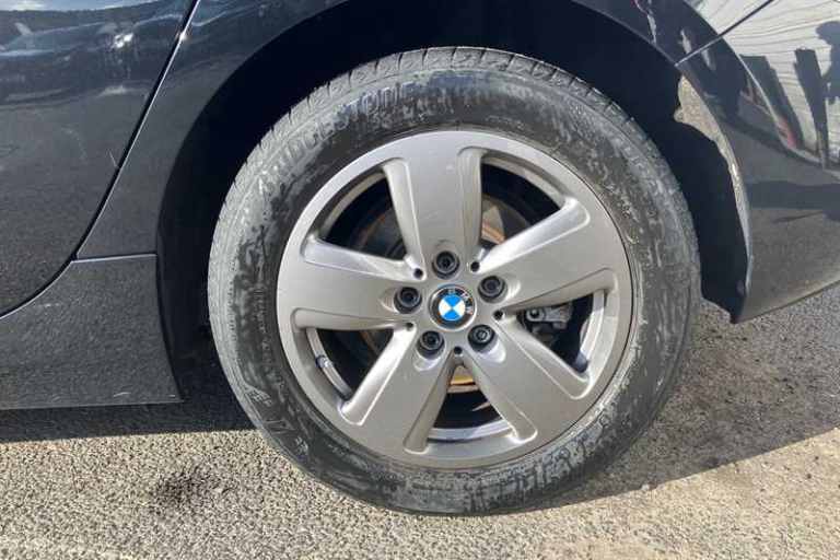 2022 BMW 1 Series 118i [136] SE 5dr [Live Cockpit Professional] HATCHBACK PETROL Manual