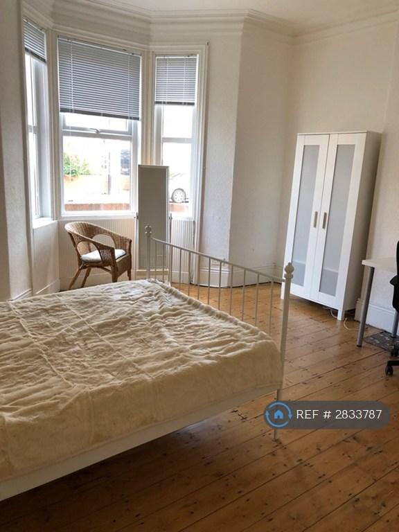 2 bedroom flat in Jesmond, Newcastle Upon Tyne, NE2 (2 bed) (#2833787)