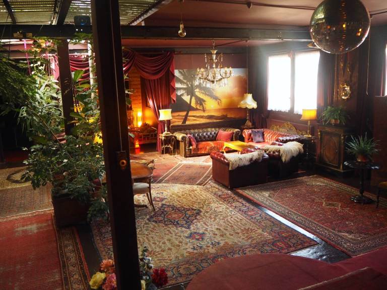 Double Room In Haggerston Warehouse E8